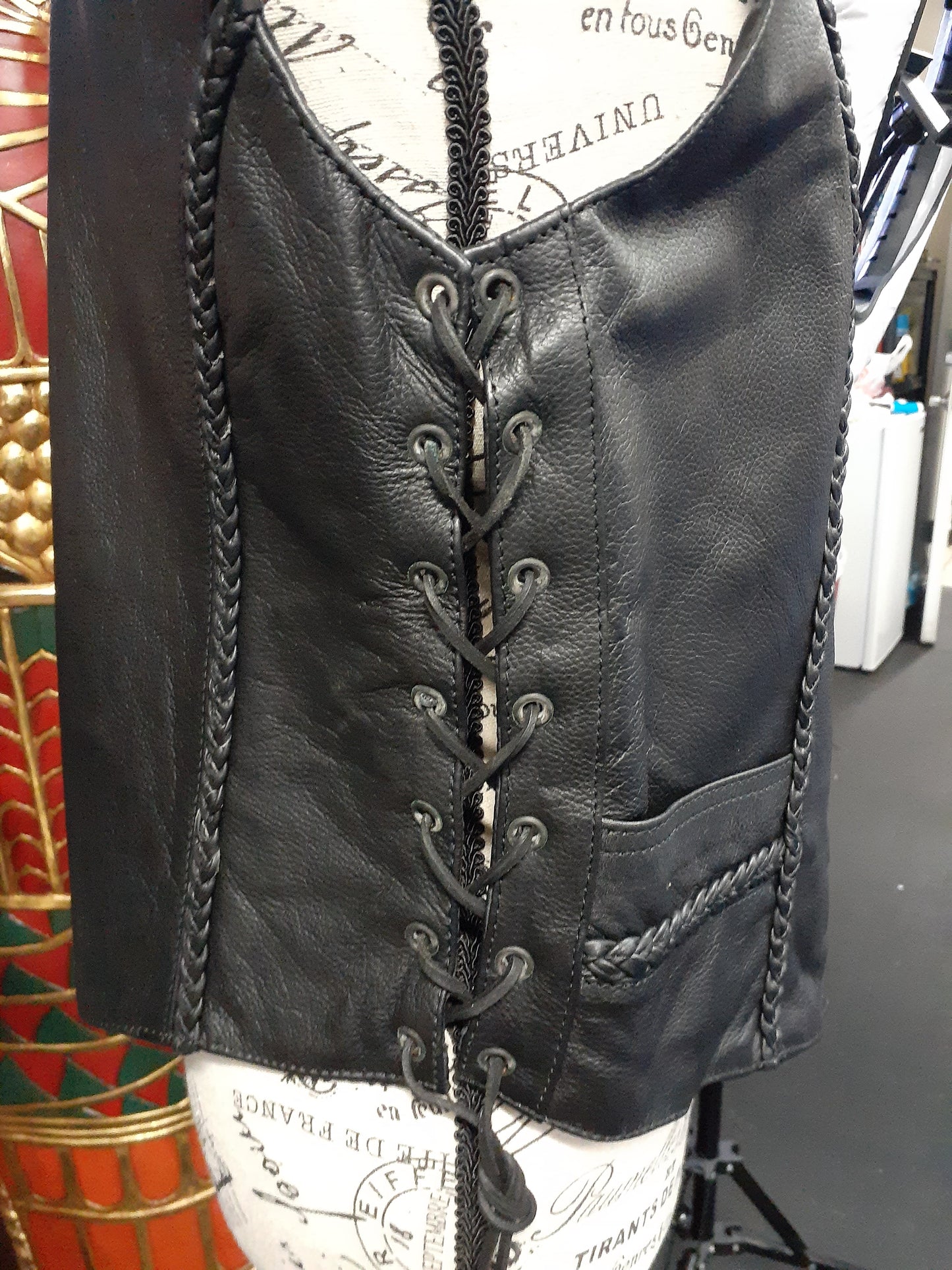 TN1175 XL LEATHER VEST SZXL