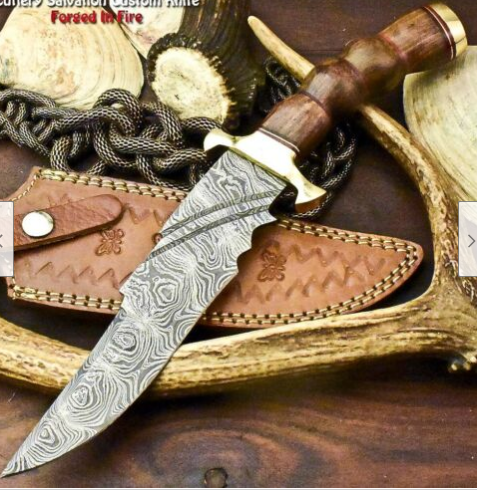 Handmade Damascus Steel Blade Bowie Hunting Knife | Walnut Wood