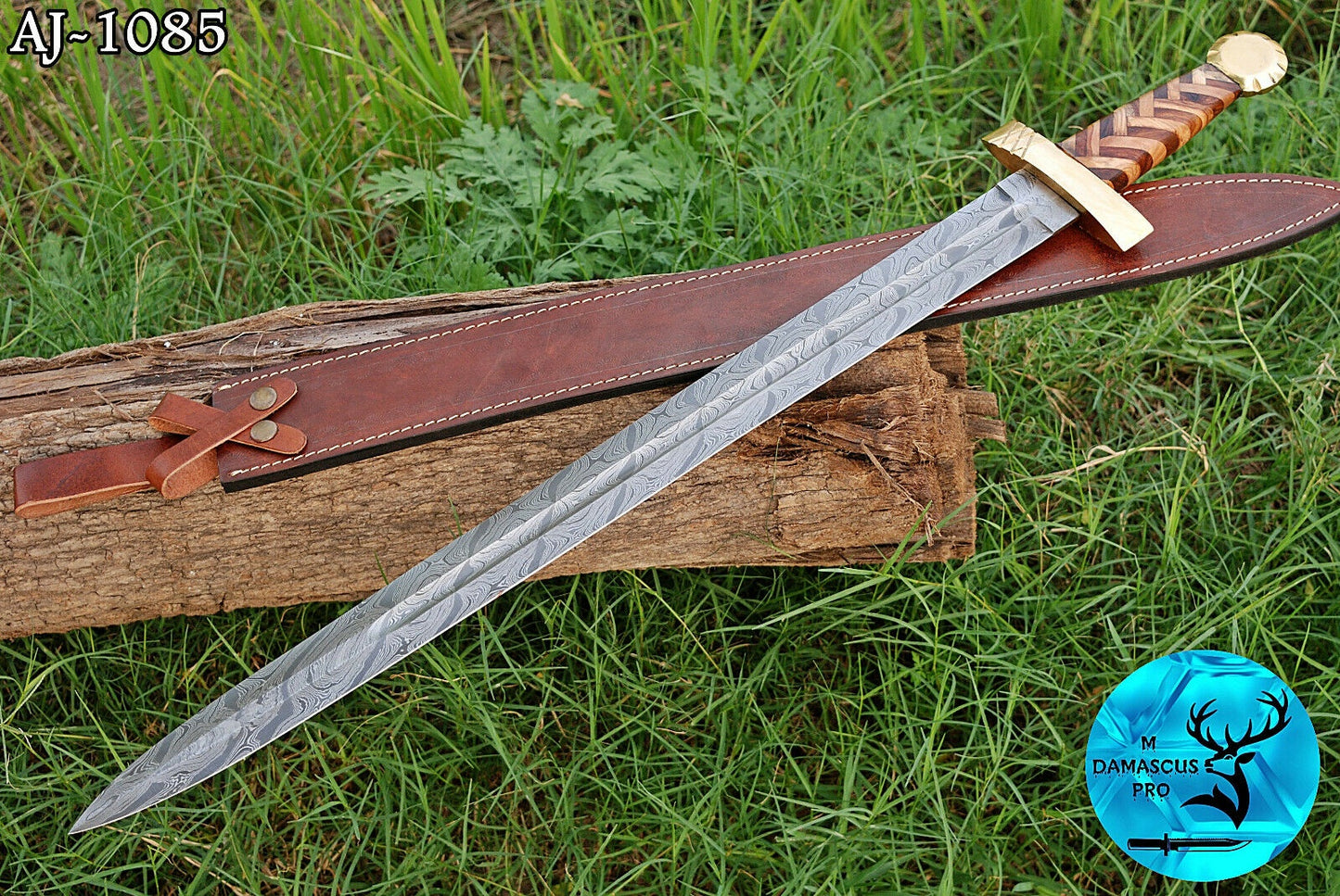 31" HAND MADE DAMASCUS STEEL SWORD WITH WOOD & BRASS GUARD HANDLE - AJ 1085